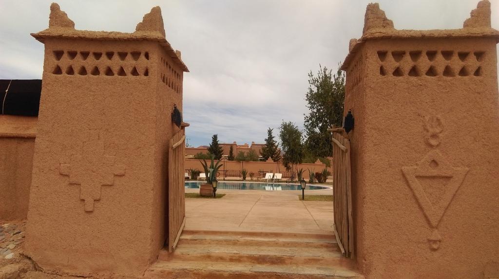 Kasbah Tizzarouine Bed and Breakfast Boumalne Exteriör bild