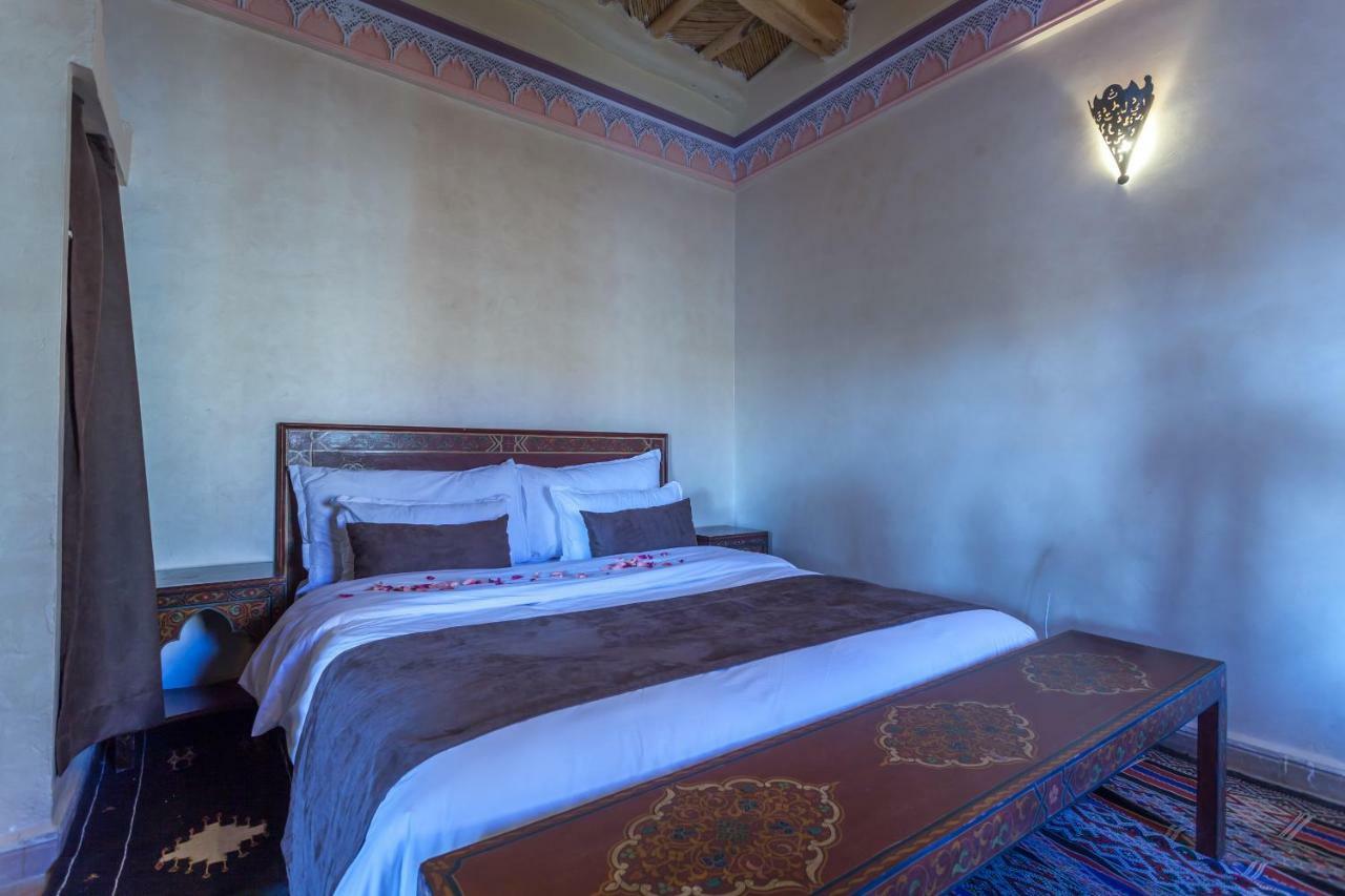 Kasbah Tizzarouine Bed and Breakfast Boumalne Exteriör bild