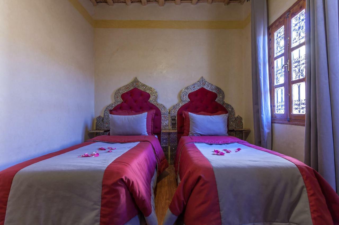 Kasbah Tizzarouine Bed and Breakfast Boumalne Exteriör bild