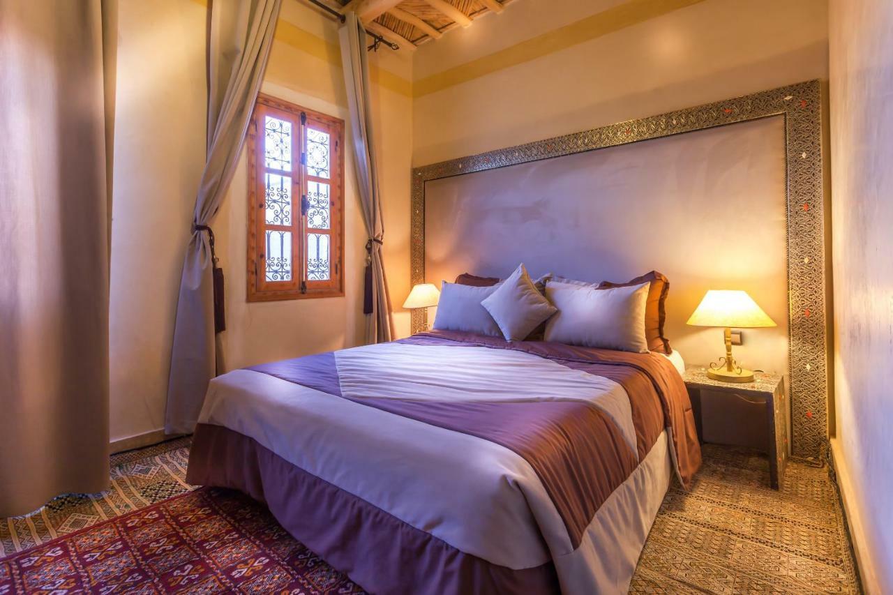 Kasbah Tizzarouine Bed and Breakfast Boumalne Exteriör bild