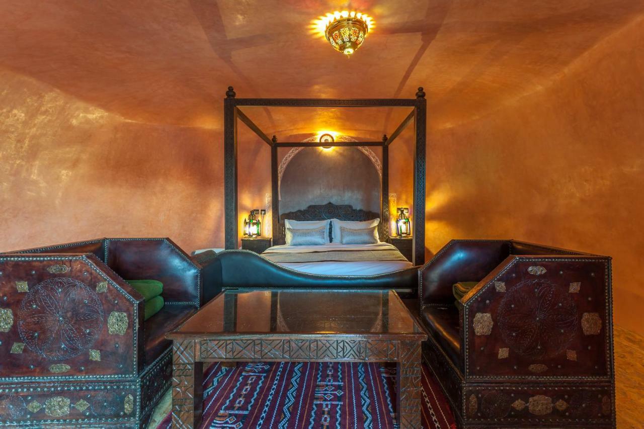 Kasbah Tizzarouine Bed and Breakfast Boumalne Exteriör bild