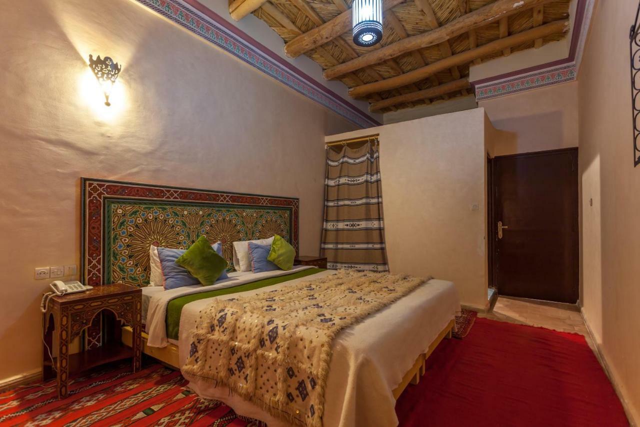 Kasbah Tizzarouine Bed and Breakfast Boumalne Exteriör bild