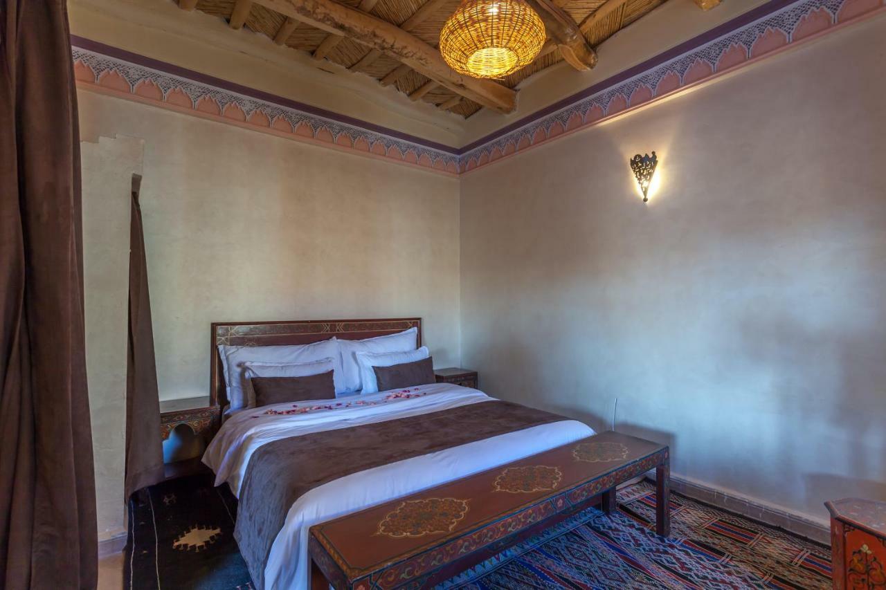 Kasbah Tizzarouine Bed and Breakfast Boumalne Exteriör bild