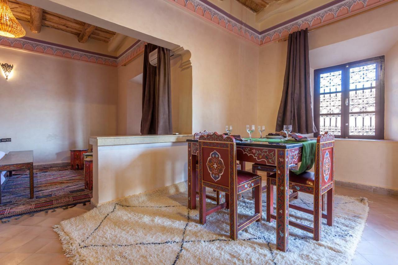 Kasbah Tizzarouine Bed and Breakfast Boumalne Exteriör bild